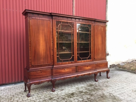 Biblioteka mahoń 1925 rok, Anglia